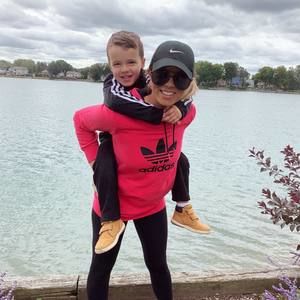 Meet your Posher, Victoria